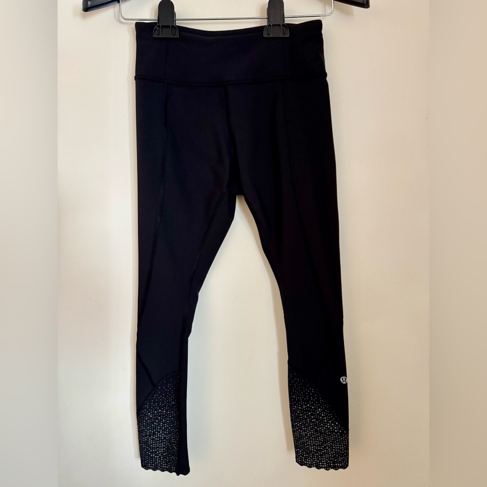 Lululemon Women’s Speed Up Leggings, Size 4 - Picture 2 of 6